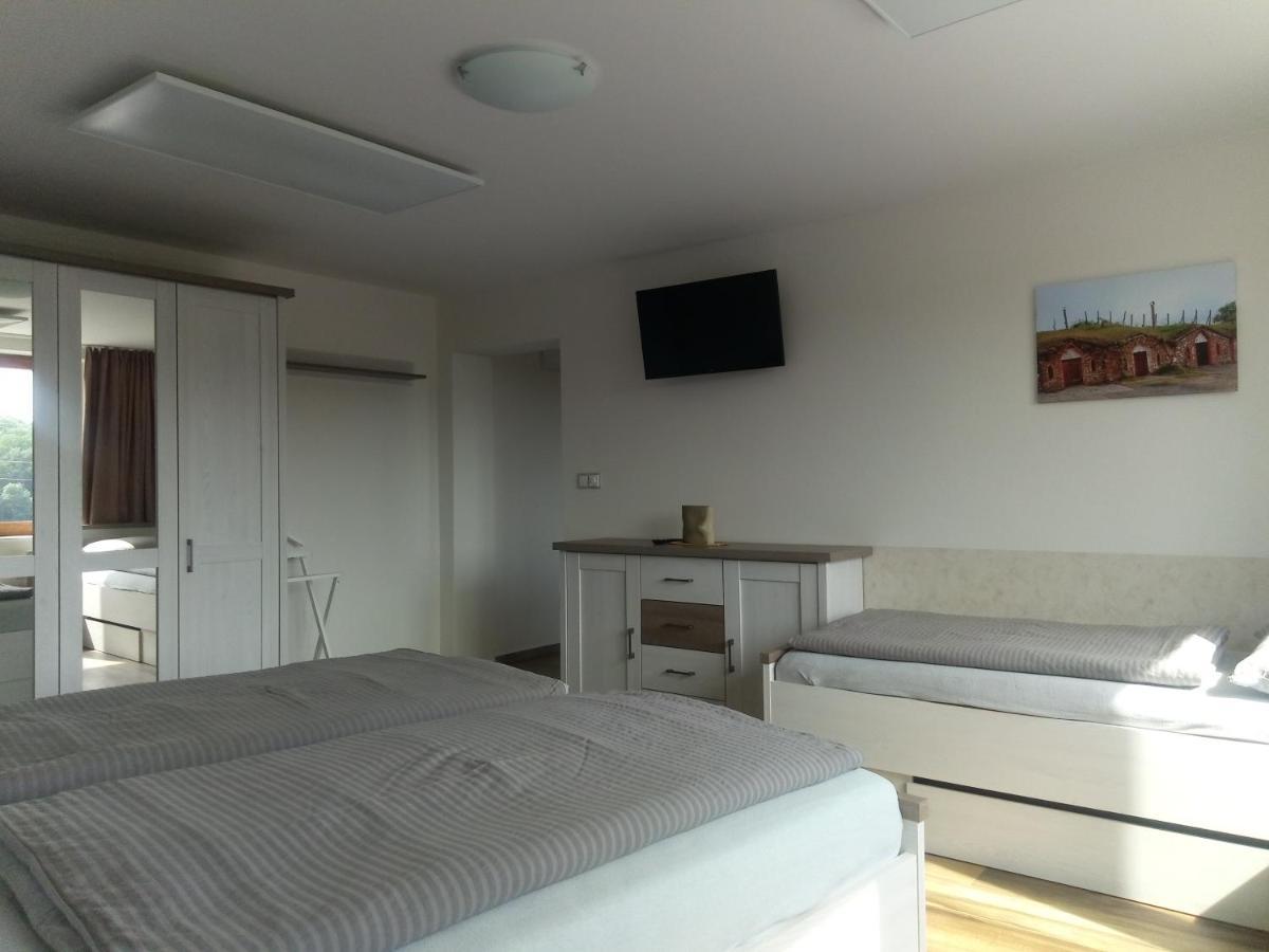 Apartmany 27 Němčičky Buitenkant foto