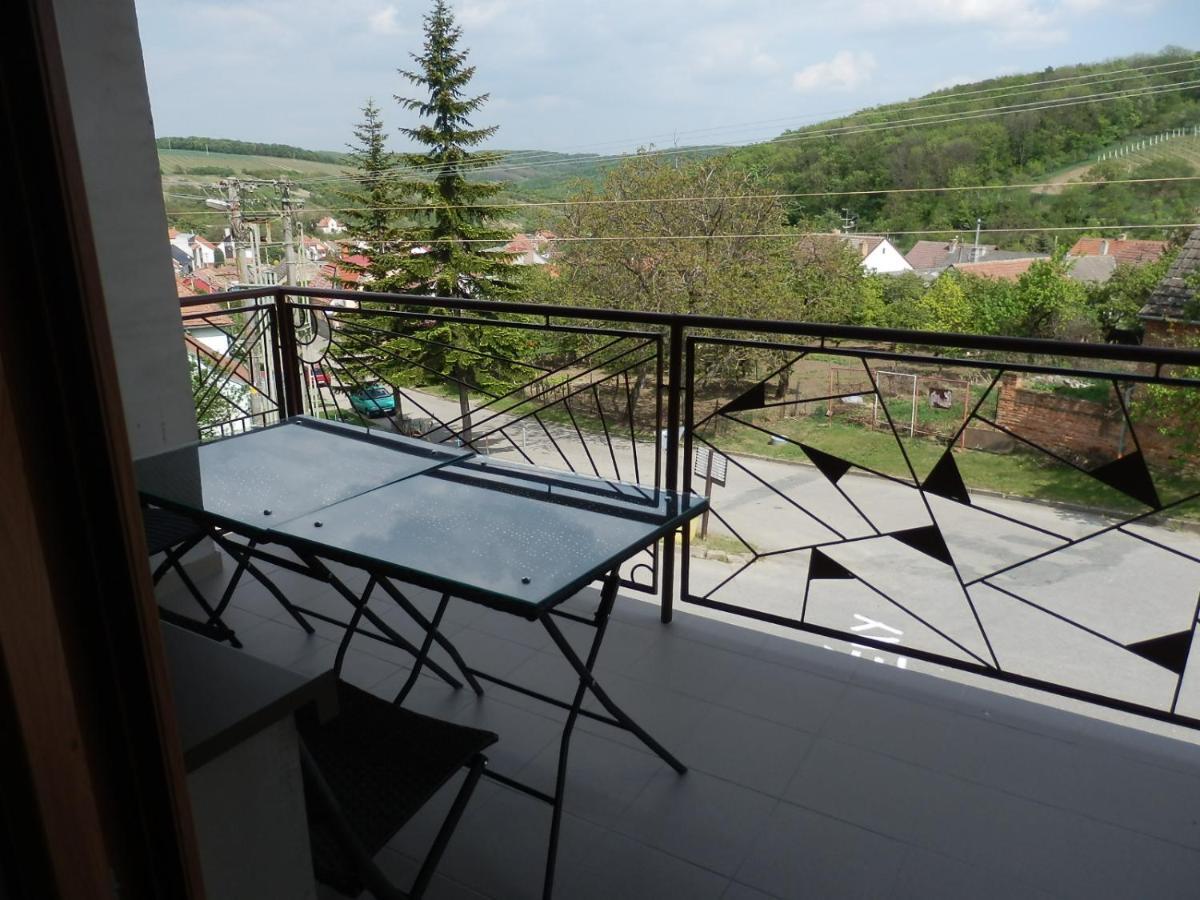 Apartmany 27 Němčičky Buitenkant foto